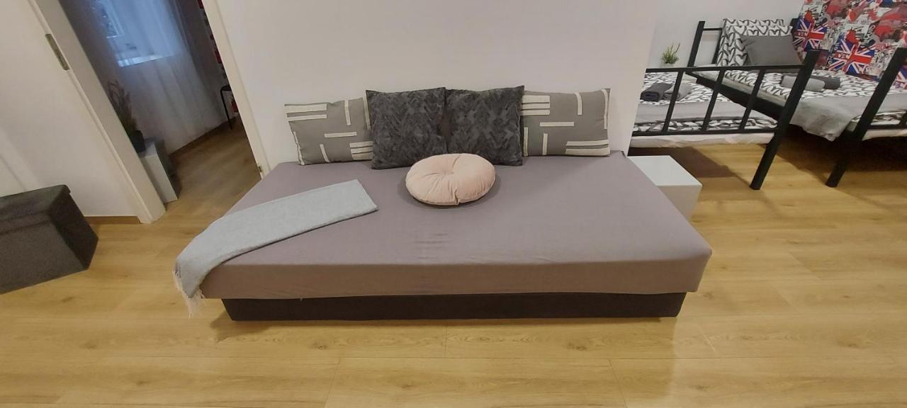 בודפשט London Fog Apartment In The Party District מראה חיצוני תמונה